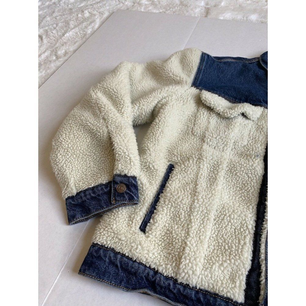 LEVI'S EX-BOYFRIEND Pieced Sherpa Trucker Jacket - Picture 4 of 11